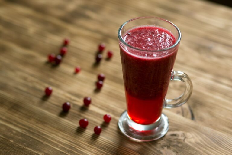 The Surprising Benefits of Cranberry Juice for UTI Prevention and Treatment